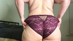Amateur Jasmin stripping panties and masturbating