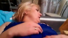 Russian Mature Mom Fucked By Deodorant