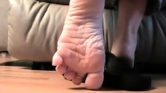 Couple Pussys Close To The Foot Fetish